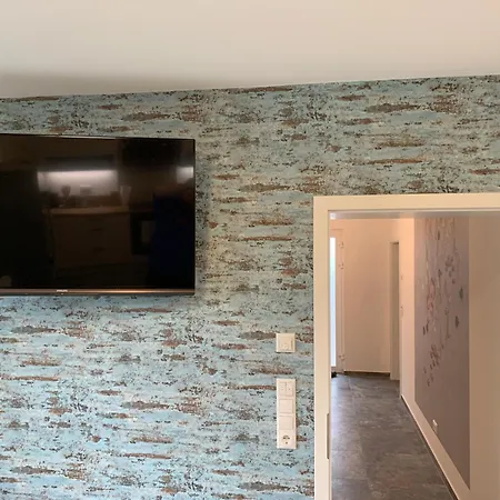 Appartement Haus Benz Fuer 8 Personen - 4 M. Dusche Vollausstattung 1km V. Wittenberge Baustelle A14 Parkplaetze Grill Gemeinschaftskueche