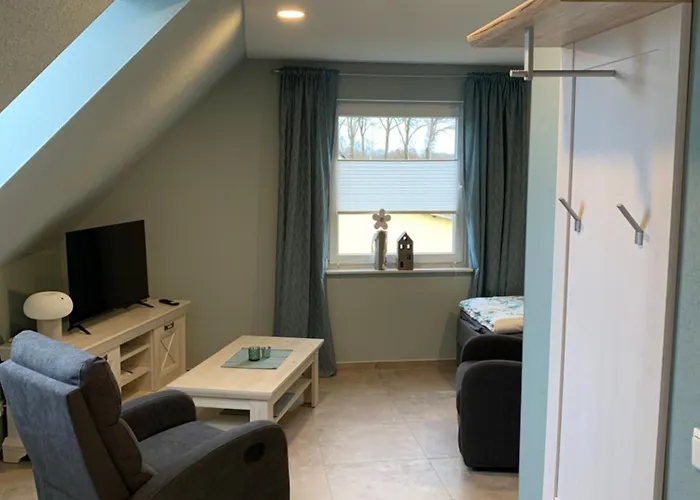 アパート Haus Benz Fuer 8 Personen - 4 M. Dusche Vollausstattung 1km V. Wittenberge Baustelle A14 Parkplaetze Grill Gemeinschaftskueche