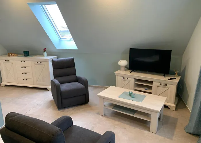 アパート Haus Benz Fuer 8 Personen - 4 M. Dusche Vollausstattung 1km V. Wittenberge Baustelle A14 Parkplaetze Grill Gemeinschaftskueche