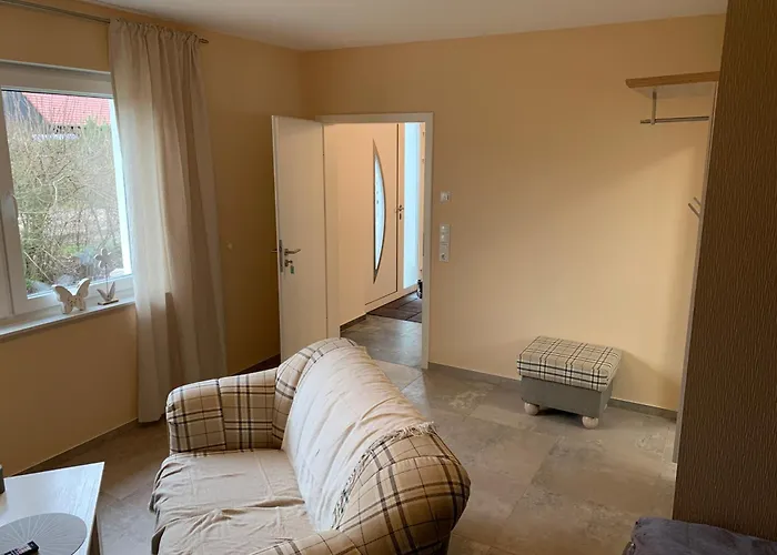 Haus Benz Fuer 8 Personen - 4 M. Dusche Vollausstattung 1km V. Wittenberge Baustelle A14 Parkplaetze Grill Gemeinschaftskueche Eickerhoefe