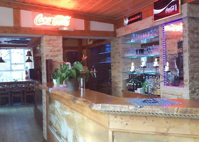 アパート Haus Benz Fuer 8 Personen - 4 M. Dusche Vollausstattung 1km V. Wittenberge Baustelle A14 Parkplaetze Grill Gemeinschaftskueche Eickerhoefe