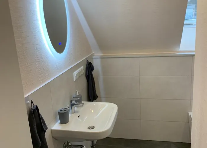 アパート Haus Benz Fuer 8 Personen - 4 M. Dusche Vollausstattung 1km V. Wittenberge Baustelle A14 Parkplaetze Grill Gemeinschaftskueche Eickerhoefe